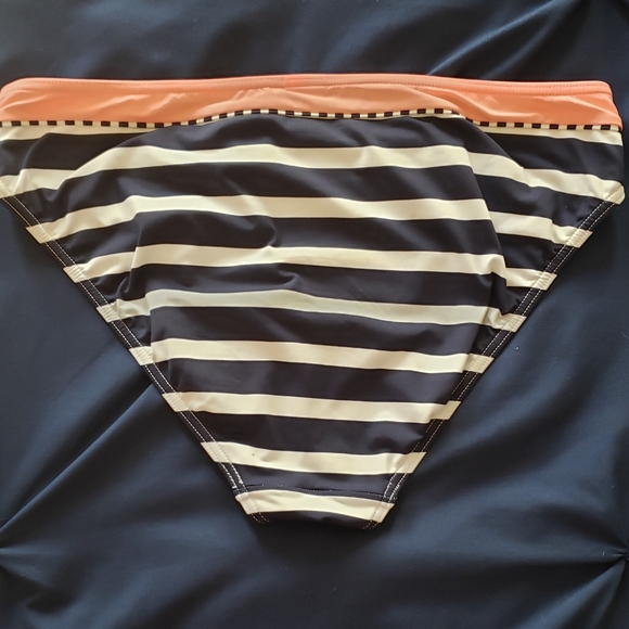 Venus swimsuit bottom - Picture 2 of 5